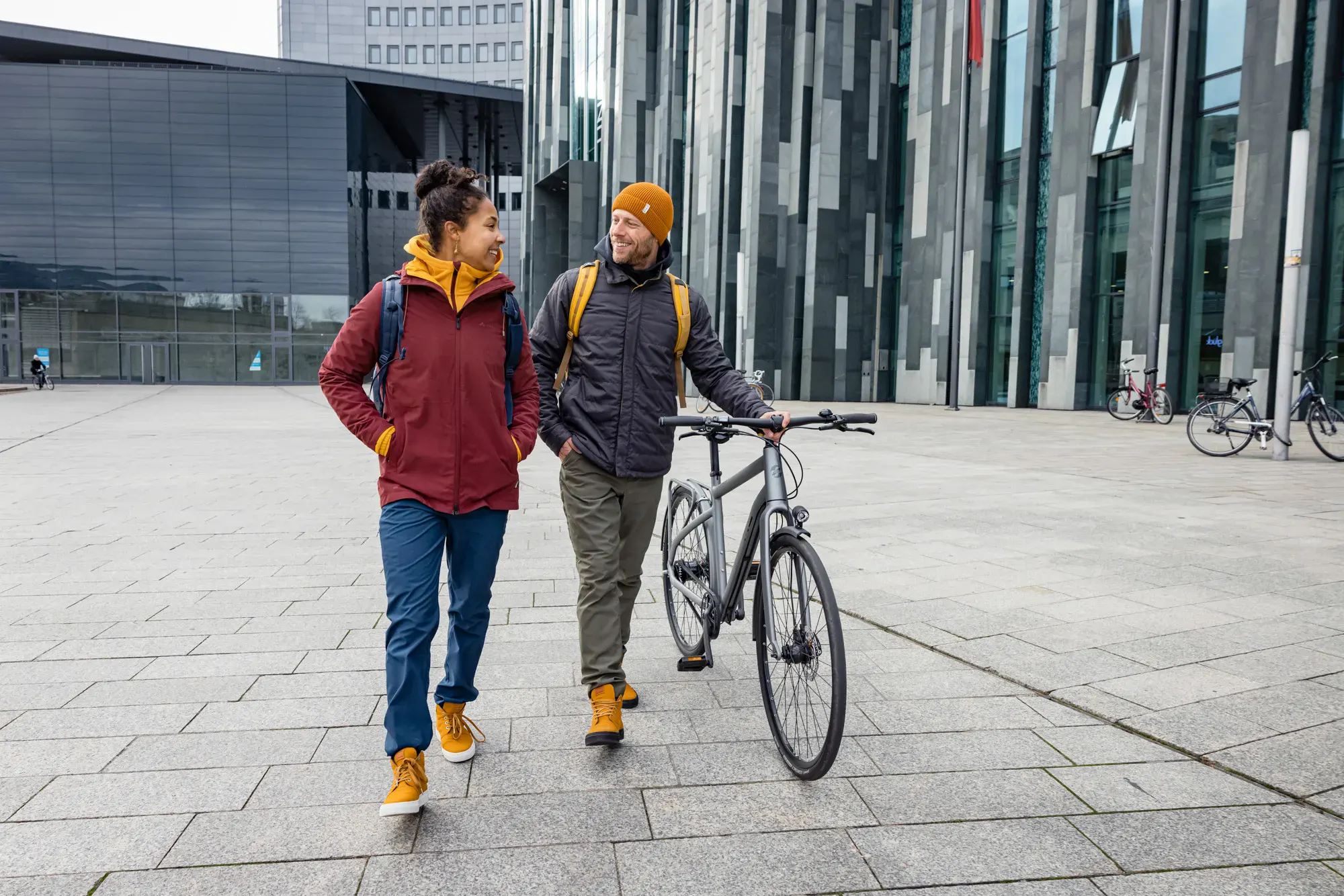 Moda casual sostenible VAUDE para uso diario y actividades al aire libre